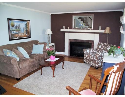 20 Cedar Cir, Randolph, MA 02368 photo 9
