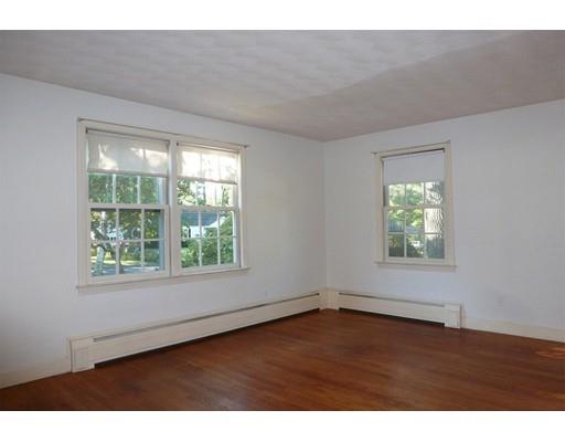 77 Winding Ln, Springfield, MA 01118 photo 13