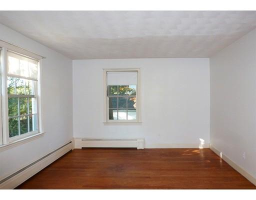 77 Winding Ln, Springfield, MA 01118 photo 14