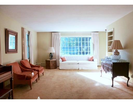 77 Winding Ln, Springfield, MA 01118 photo 6