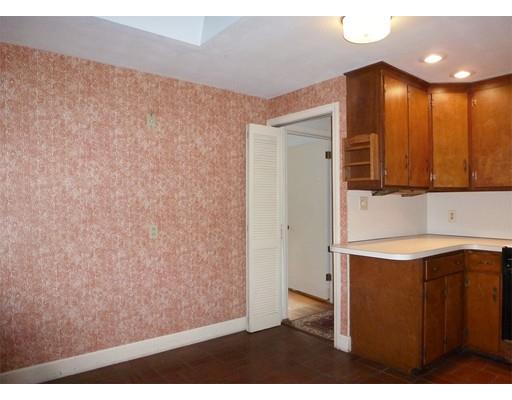 77 Winding Ln, Springfield, MA 01118 photo 12