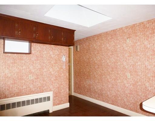 77 Winding Ln, Springfield, MA 01118 photo 10