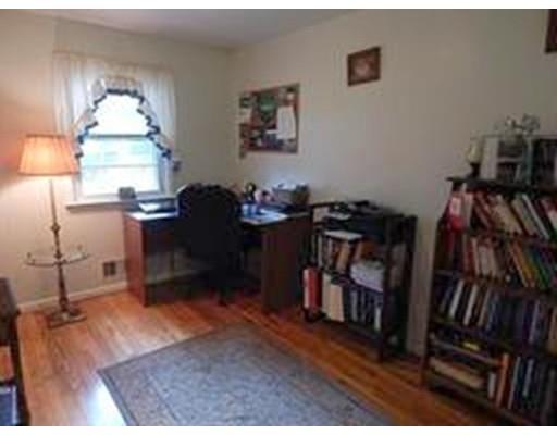 34 Calvin St, Chicopee, MA 01013 photo 7