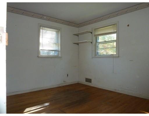 159 Edgewater Dr, Framingham, MA 01702 photo 9