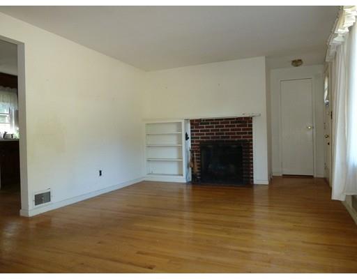 159 Edgewater Dr, Framingham, MA 01702 photo 5