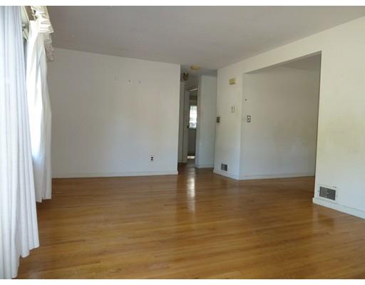 159 Edgewater Dr, Framingham, MA 01702 photo 4