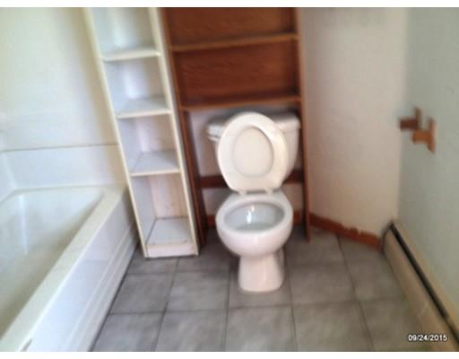 70 Mott St, Fall River, MA 02721 photo 5