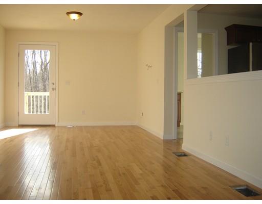 50 Eureka St, Worcester, MA 01603 photo 4