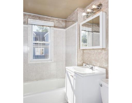 13 Campechi St, Springfield, MA 01104 photo 12