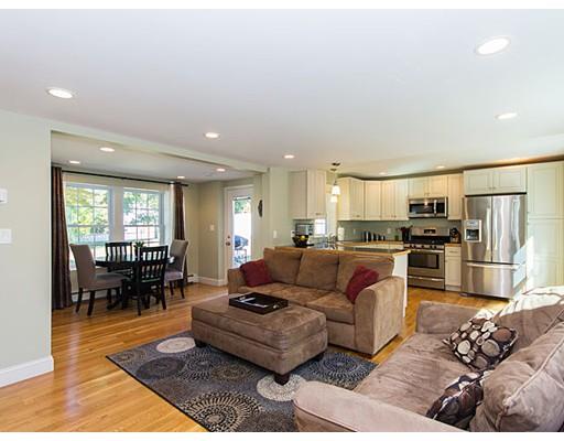 60 Bow St, Stoneham, MA 02180 photo 2