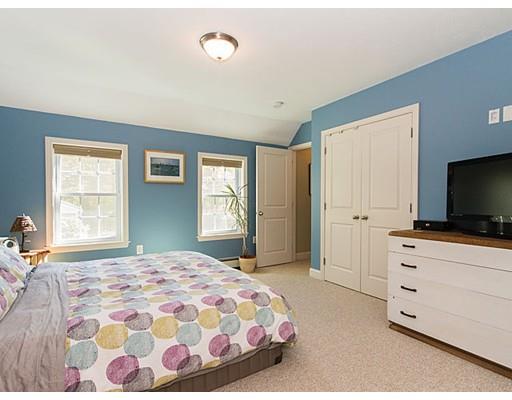 60 Bow St, Stoneham, MA 02180 photo 9