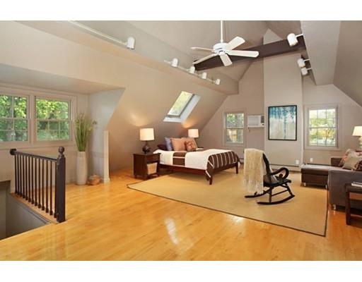252 Clinton Rd, Brookline, MA 02445 photo 10