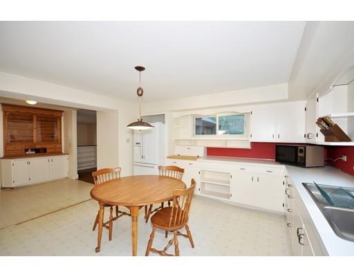 9 Taylor Rd, Maynard, MA 01754 photo 8