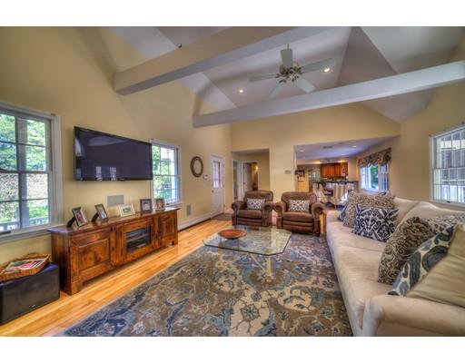 2 Pinewood Rd, Dover, MA 02030 photo 3