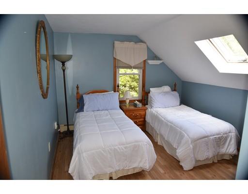 2 Tuckwood Pl, Buzzards Bay, MA 02532 photo 8