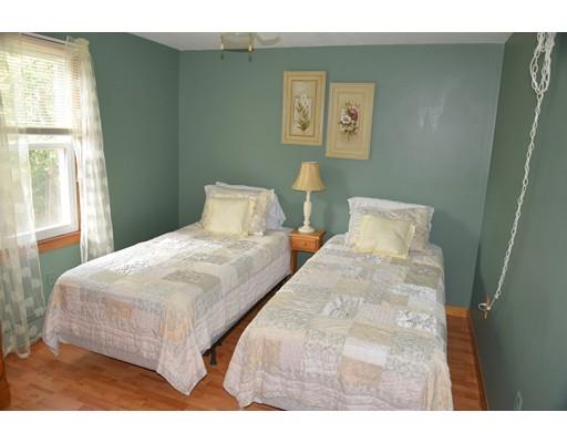 2 Tuckwood Pl, Buzzards Bay, MA 02532 photo 9