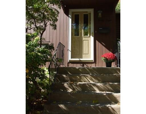 38 Pine Tree Dr, Worcester, MA 01609 photo 2