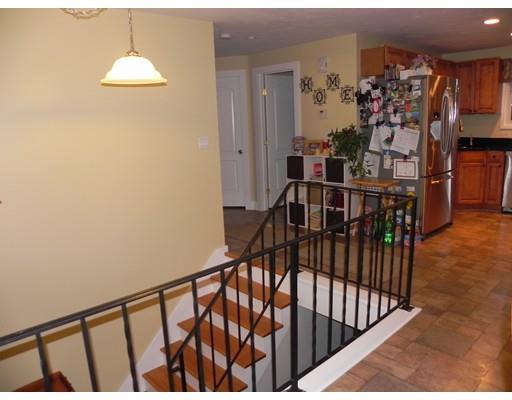 3 Lisa Ln, East Wareham, MA 02538 photo 9