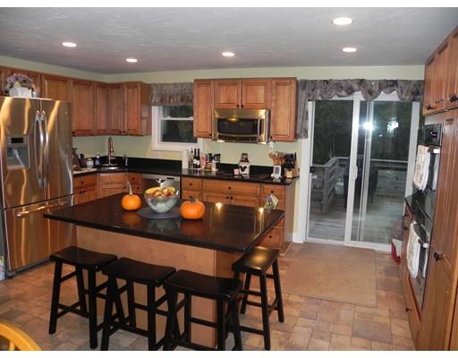 3 Lisa Ln, East Wareham, MA 02538 photo 8