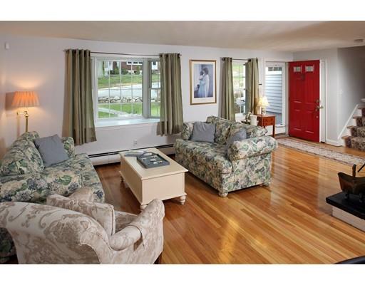 36 Colonial Rd, Hingham, MA 02043 photo 2