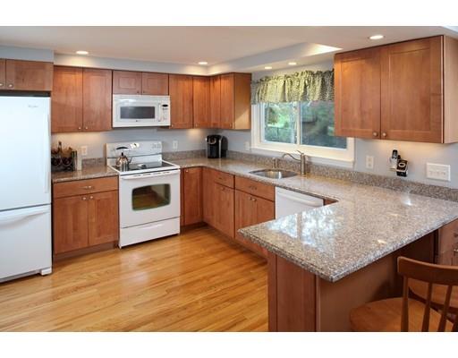 36 Colonial Rd, Hingham, MA 02043 photo 5