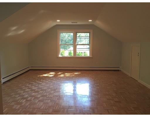 18 Massasoit Rd, Wellesley, MA 02482 photo 9