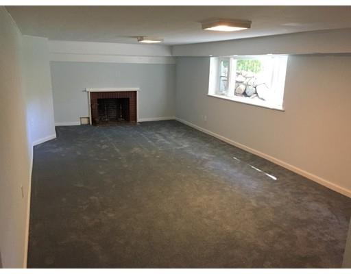 18 Massasoit Rd, Wellesley, MA 02482 photo 10