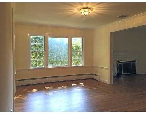 18 Massasoit Rd, Wellesley, MA 02482 photo 5