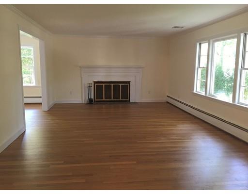 18 Massasoit Rd, Wellesley, MA 02482 photo 7