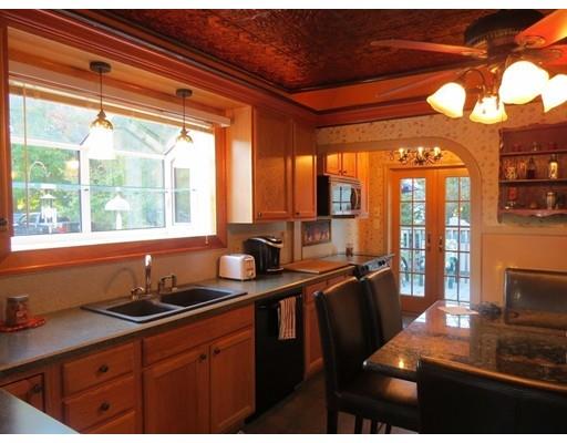 84 Bell St, Chicopee, MA 01013 photo 5