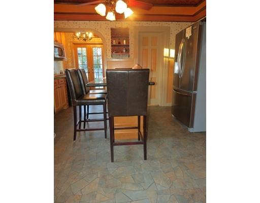 84 Bell St, Chicopee, MA 01013 photo 7