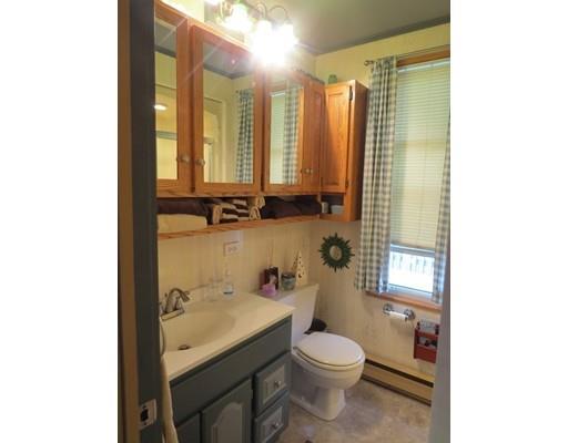 84 Bell St, Chicopee, MA 01013 photo 9