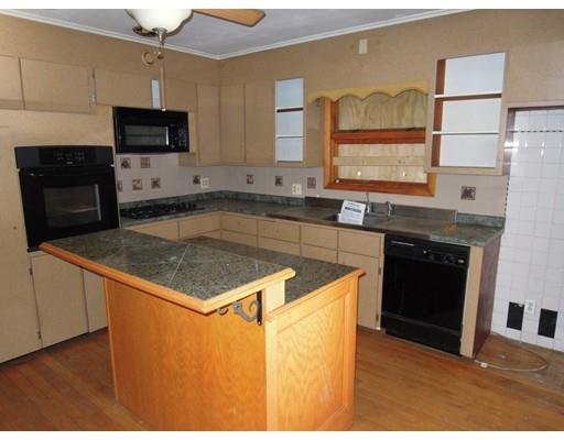 155 Lang St, Springfield, MA 01104 photo 11