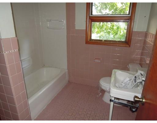 155 Lang St, Springfield, MA 01104 photo 15
