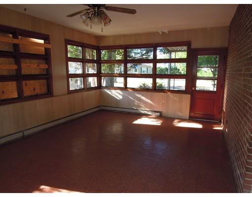 155 Lang St, Springfield, MA 01104 photo 12