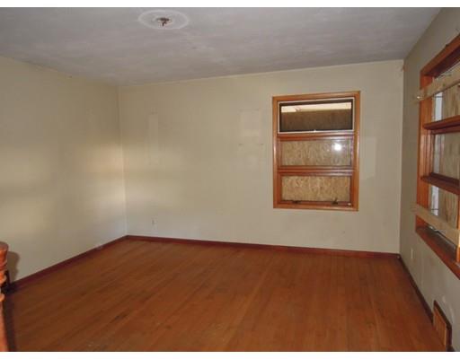 155 Lang St, Springfield, MA 01104 photo 13