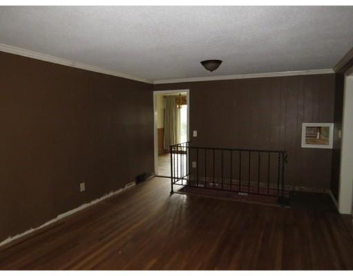 46 Middlebrook Dr, Springfield, MA 01129 photo 11