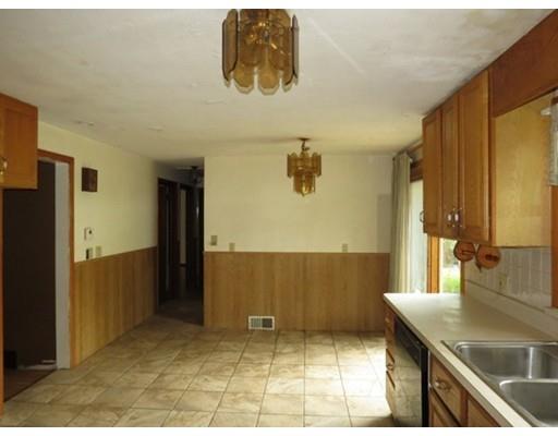 46 Middlebrook Dr, Springfield, MA 01129 photo 7