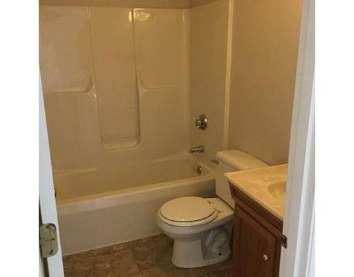 42 Ledgecrest Dr, Worcester, MA 01603 photo 9