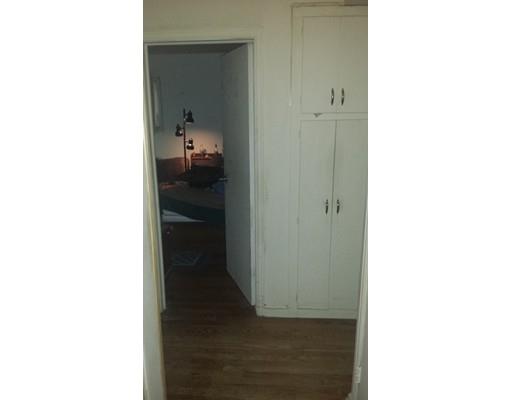 22 Grattan St, Springfield, MA 01119 photo 11