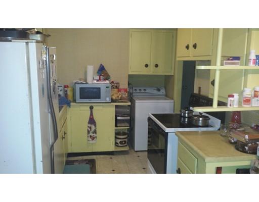 22 Grattan St, Springfield, MA 01119 photo 9