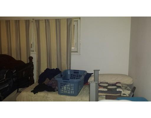 22 Grattan St, Springfield, MA 01119 photo 16