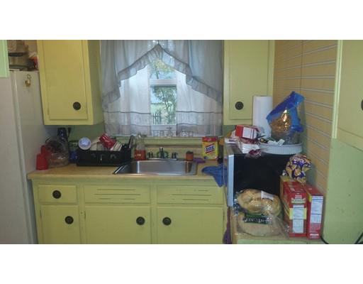 22 Grattan St, Springfield, MA 01119 photo 10
