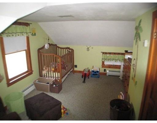 139 Walker St, Fall River, MA 02723 photo 17