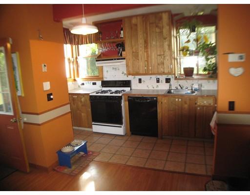 139 Walker St, Fall River, MA 02723 photo 9