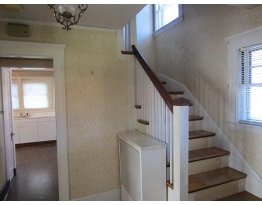 38 Walnut St, Framingham, MA 01702 photo 6