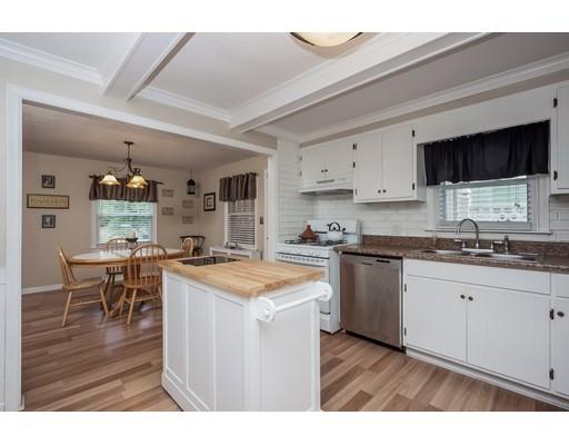 521 Plumtree Rd, Springfield, MA 01118 photo 10