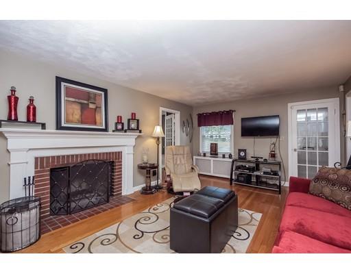 521 Plumtree Rd, Springfield, MA 01118 photo 5
