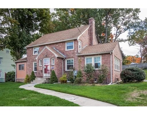 521 Plumtree Rd, Springfield, MA 01118 photo 2