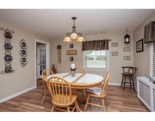 521 Plumtree Rd, Springfield, MA 01118 photo 7
